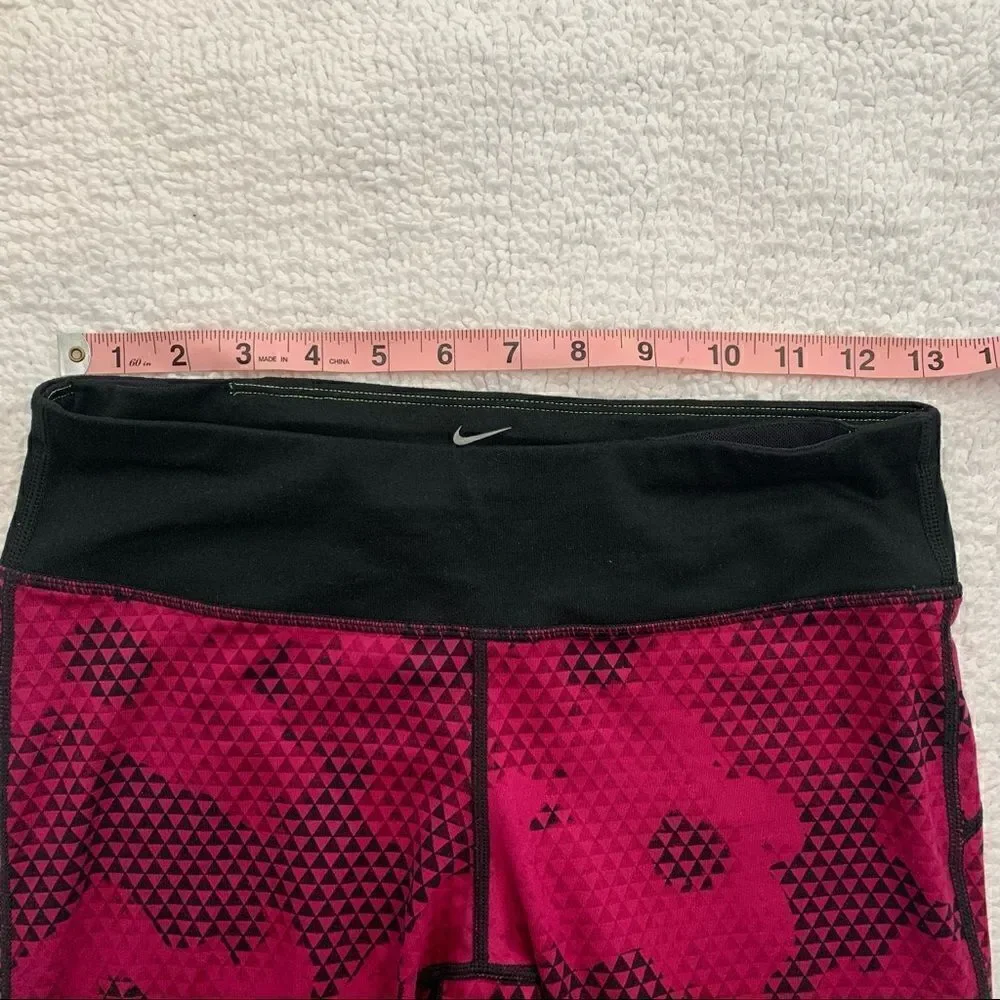 Nike Dry-Fit Running Athletic Crop Pants Pink & Black Dot Cano Women’s Small (S)